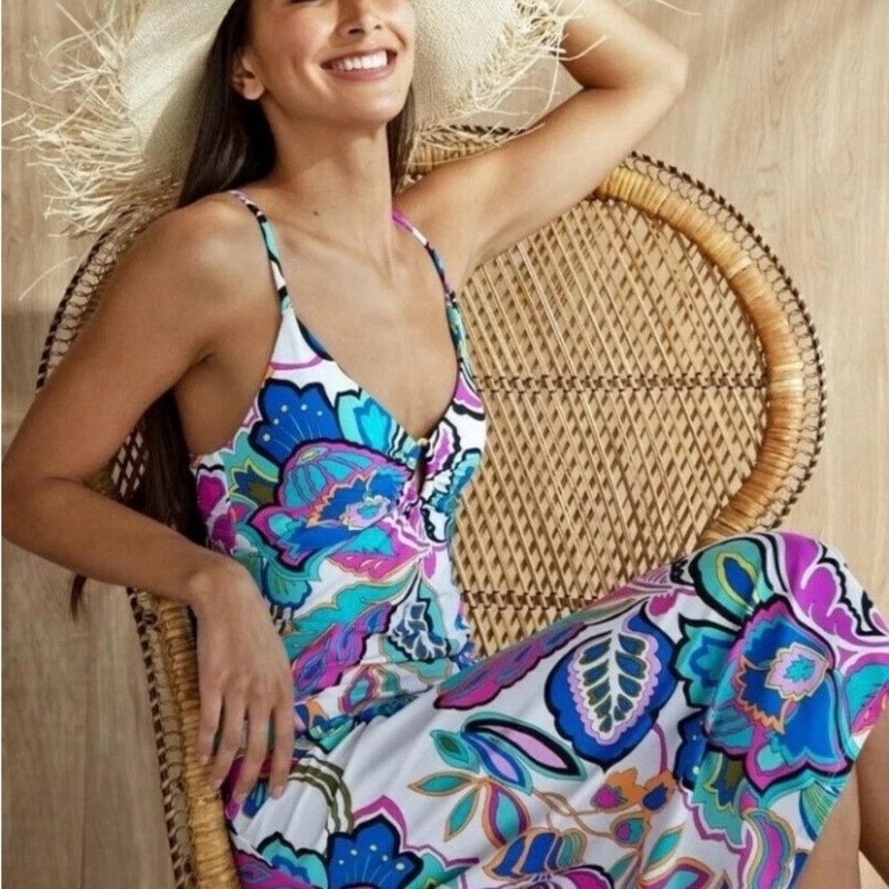 NEW with tags Trina Turk Fun  Floral Dress